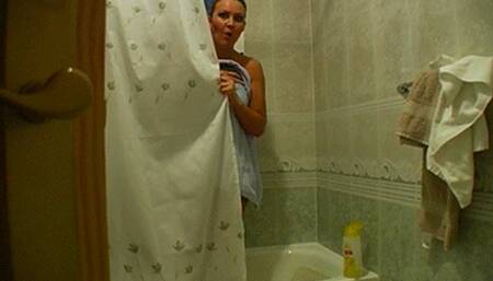 Cuckold is a stranger in his own home - Mistress Amber Leigh - Full HD MP4