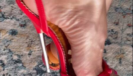 Sexy legs, oil and shoes will warm up your sleeping volcano 2