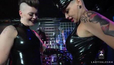 Facefucking the Rubber Dolly (wmv)