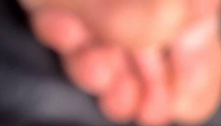 Victoria Vineta Macro Lens Soles Tour Left 0002