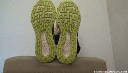 2189 Sneakers worship with Noemie