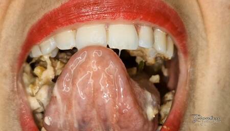 Sandwich chewing demonstration