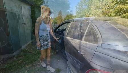 Alina can't start the old Opel