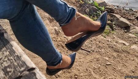 First foot massage and then foot tickling HD mp4 1920x1080