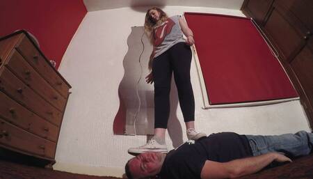 Sophie Trampling & Dancing In Converse FLOOR CAM