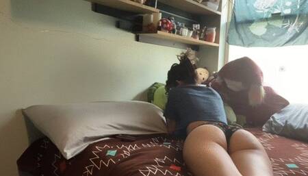 Cheating Maeve Shrinks her Boyfriend