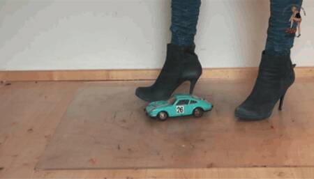 Vintage tin metal Car for Christin