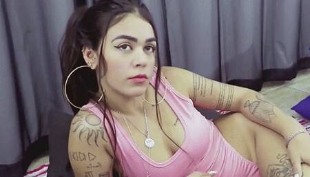 Smoking Cigar Model Model KIMBERLY 02 (Mp41920X1080)