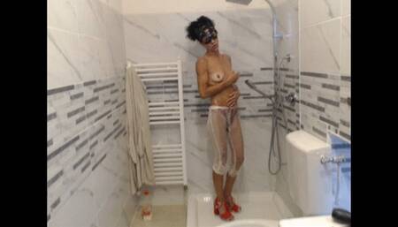 SENSUAL SHOWER IN HIGH HEELS AND PANTYHOSE