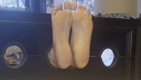 Kitty tickles Harmony Revenge!