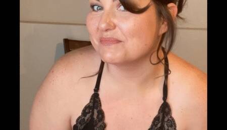 Bare ass farting and squirting piss