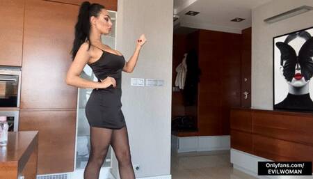 EvilWoman: Perfect Tinder date