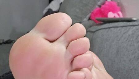 Close up soles and toe wiggle