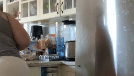 Mom wears full bottom panties in the kitchen