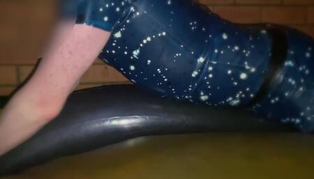 Humping Waterbed Tube in Latex