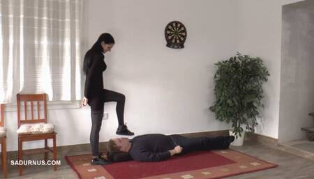 Under Dyanna's black sneakers wmv