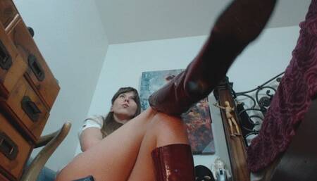 Buttplug fucksawl strapon CEI featuring Amber Chase