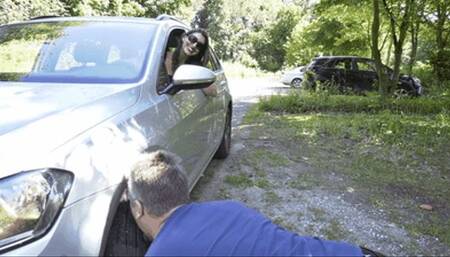 Crushed hands or crushed food? (small version)