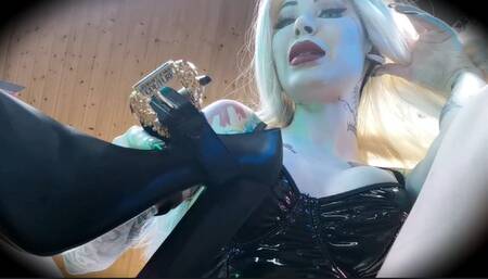 Cruel Giantess and her tiny bitch : STOMPING FATAL EDITION