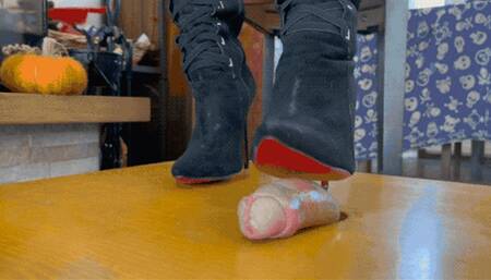 bootjob 35 minutes with 7 pairs of high heels boots Small File edition