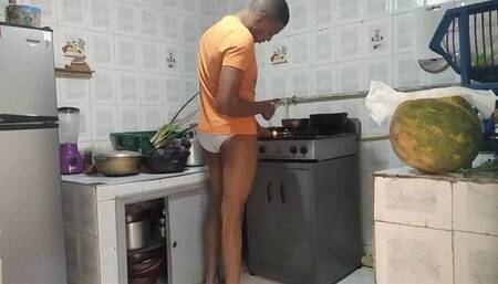 COOKING EGGS WITH RICE