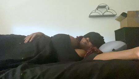 Teenie in Awe of Sleeping Giantess 1080