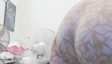 Real milf farts Ass Spreading