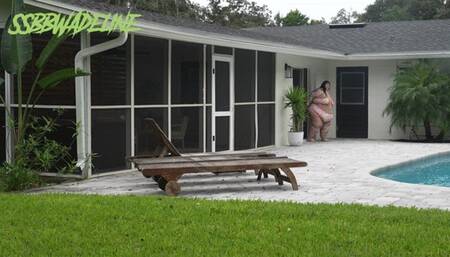 POV: Spying on your SSBBW Neighbor