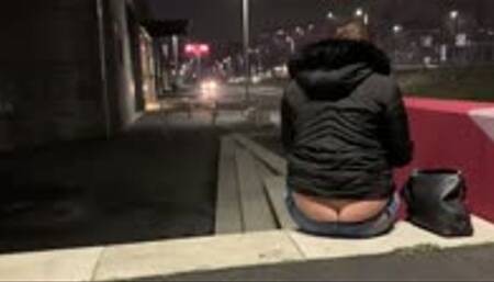 Public Buttcrack #3