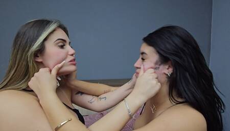 MF FETISH - SQUEEZING YOUR FACE PART 04 - TOP GIRLS DEBORA SANTOS; LARISSA JK - CLIP05