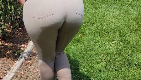 Lexi pees her Khaki pants in public