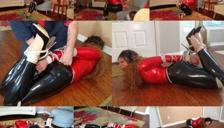 Desperate bound crawling to escape the Hunter (MP4 SD 3500kbps)