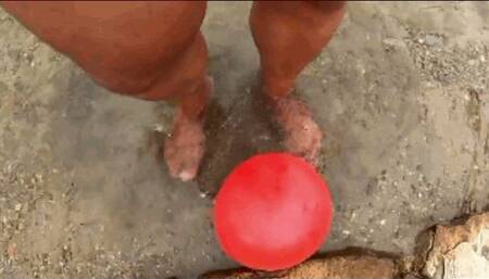 FETICHE PIES Y GLOBOS