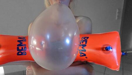 relaxing balloon & water wing ASMR