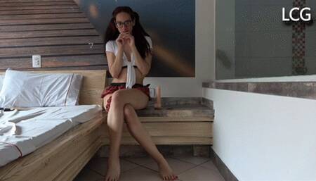 Bella Has Pleasure Fucking Shrinken Person