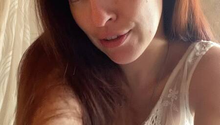 CAROLINA IENA - Italian naughty girlfriend takes care of you - passionate romantic JOI