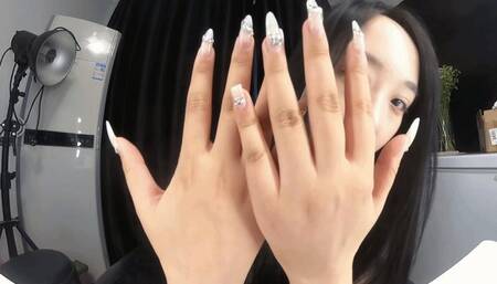 QIQI Sexy Hand Lover