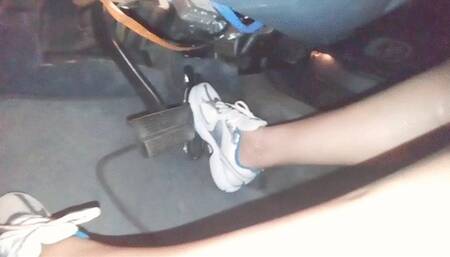 Smoking tires with Nike's