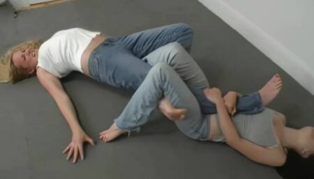 LF141 - Figure Four Leg Lock Compilation -Absynthe - Aiden - Lexus - Renee -960WMV Female Wrestling