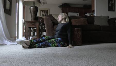 Feet Get Stink Because Of These Slippers, 1st