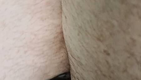 THICC THIGHS RUBBING THEN A SURPRISE FART