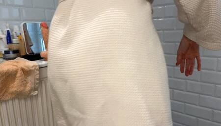 Seducing you sitting in the toilet