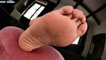 K, Korean MILF, BARE soles! Part 2- MOV