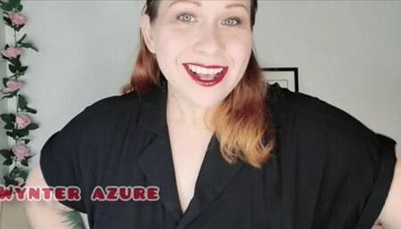 Step-Aunt Wynter Sweetly Covers You in Bright Red Kisses! (ID # 1911 HD 1080rez)