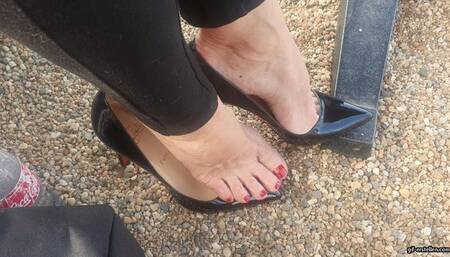 barefoot in Louboutin high heels under the table wmv 1280 x 720