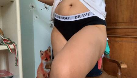 ti piacerebbe il mio culo? ricordati che non puoi averlo