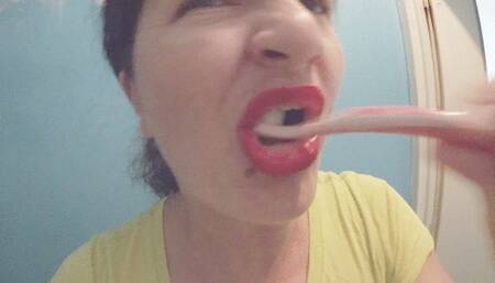 Toothbrushing and my teeth watching