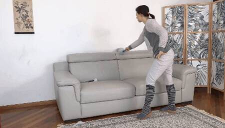 Calzini, ciabatte e faccende domestiche - Socks, slippers, and housekeeping #2