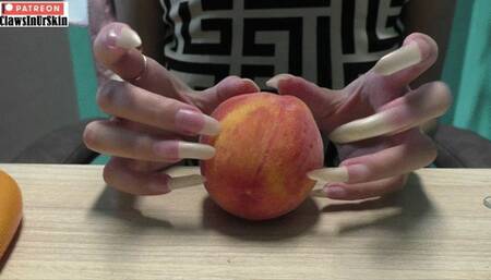 let's make fresh from this fruit with my claws