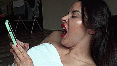 MEGA YAWNING! (1920X1080 HD)MP4